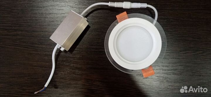 Светильник встраиваемый светодиодный