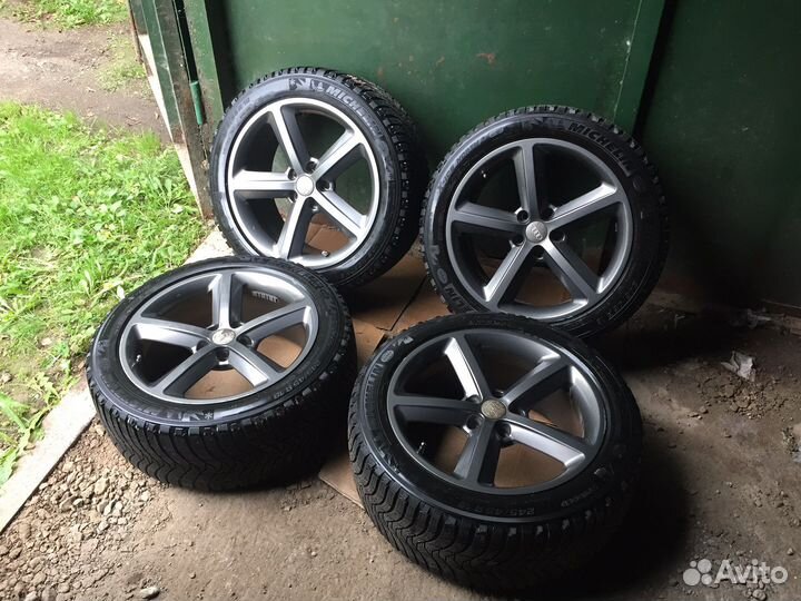 Зимний колмплект R18 5x112 на VAG