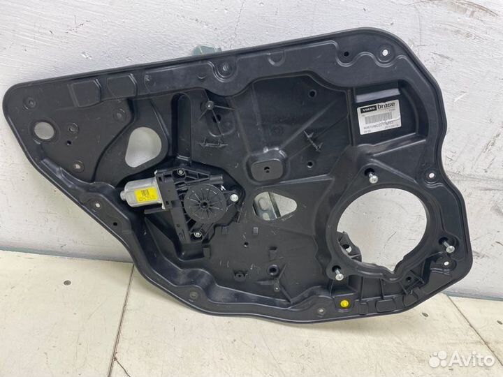 Стеклоподъемник задний левый Volvo S80 B4204T7