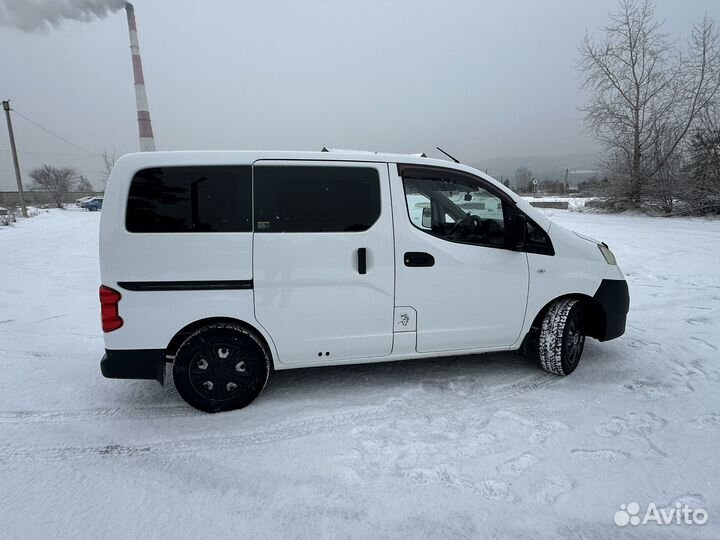 Nissan NV200 1.6 AT, 2011, 90 000 км