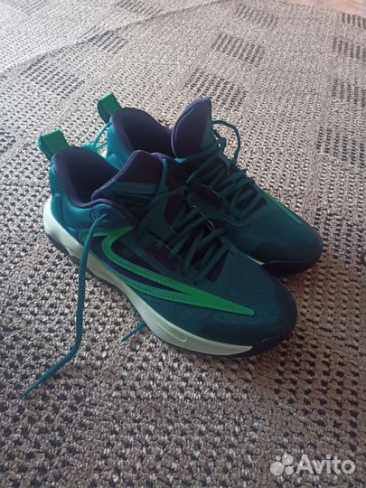 Nike giannis immortality 3