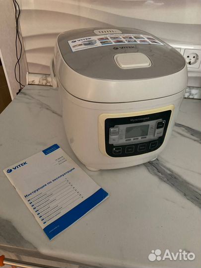 Мультиварка Vitek VT4204