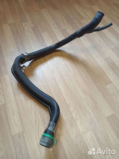 Горловинa топливного бака Toyota Avensis AZT 250