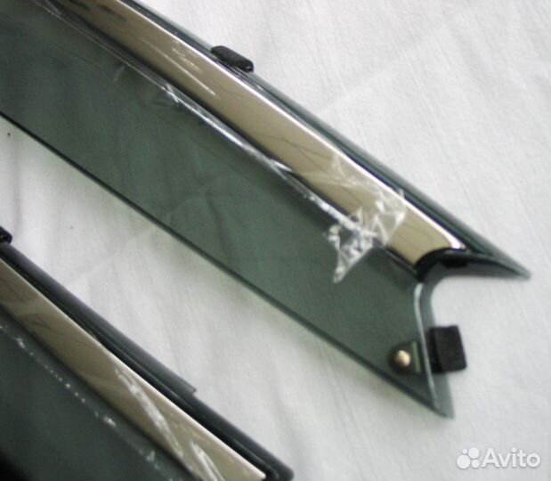 Land Cruiser Prado 120 Ветровики с хромом E3HL4