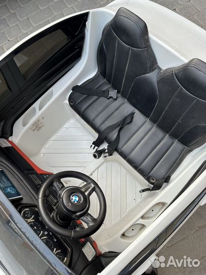 Двухместный детский электромобиль