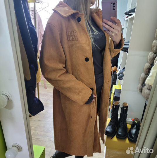 Замшевые пальто на весну Miu miu