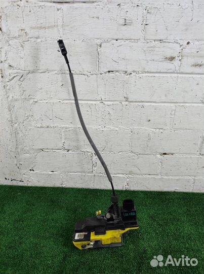 Замок двери задней правой Volvo XC90 2006