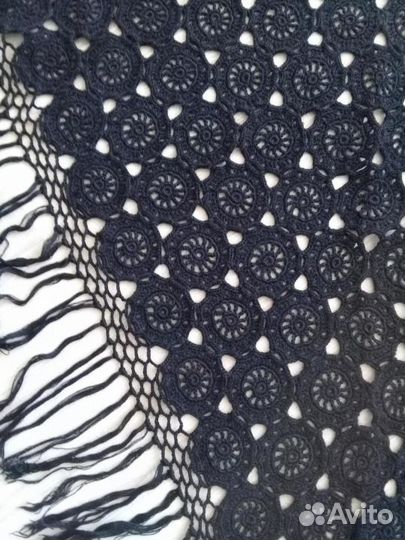 Шаль женская ручная работа