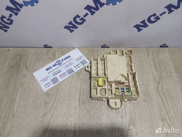 Блок предохранителей Toyota Mark II GX110