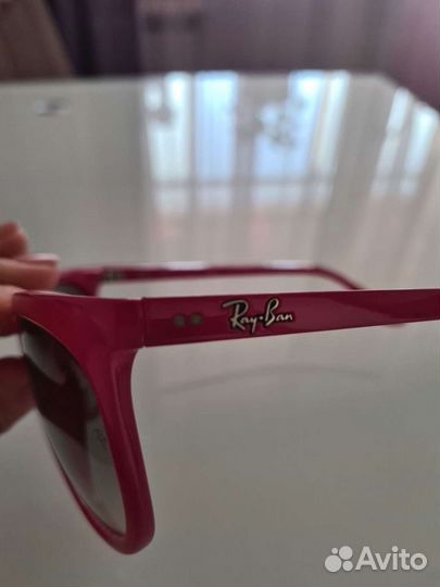 Солнцезащитные очки ray ban