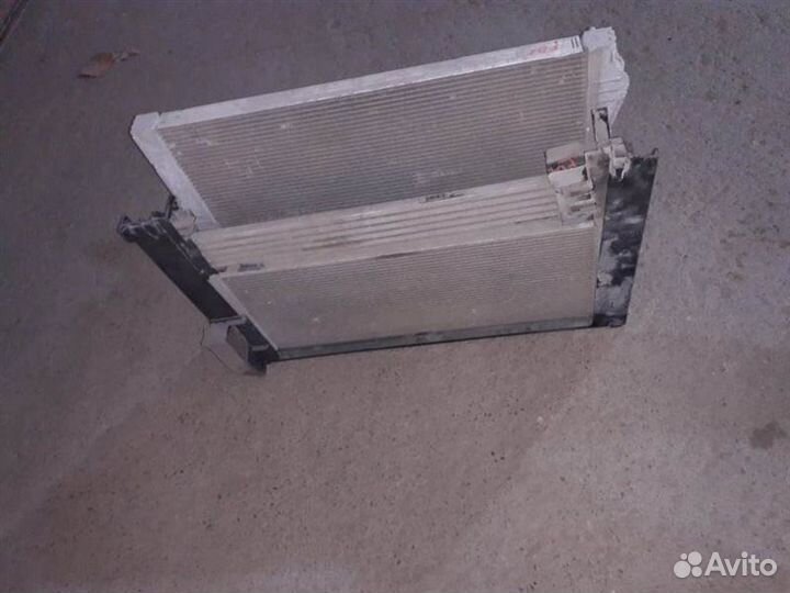 Радиатор Bmw 7 Series F01 2010