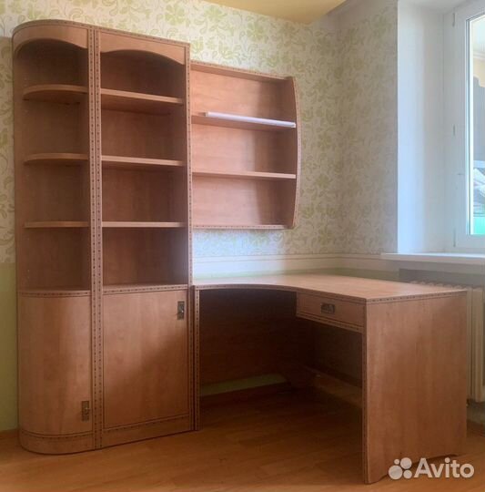 Детская мебель-столы, полки, шкафы по отдельности