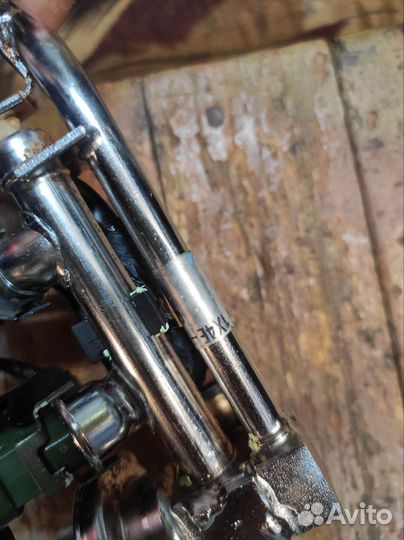 Топливная рампа с форсунками