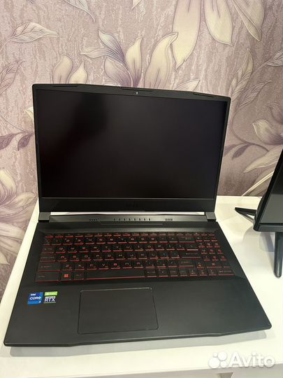 Игровой ноутбук MSI GF66 Katana 11UE-407XRU
