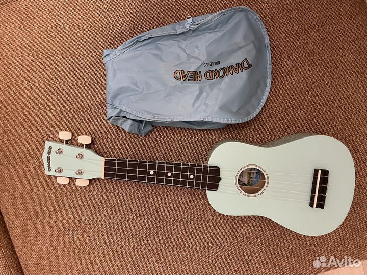 Укулеле diamond head