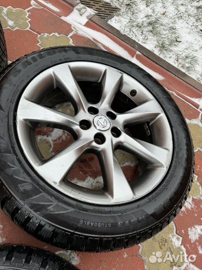 Продам комплект колес на лексус RX