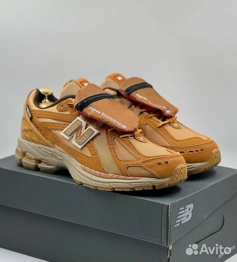 Кроссовки New Balance 1906R