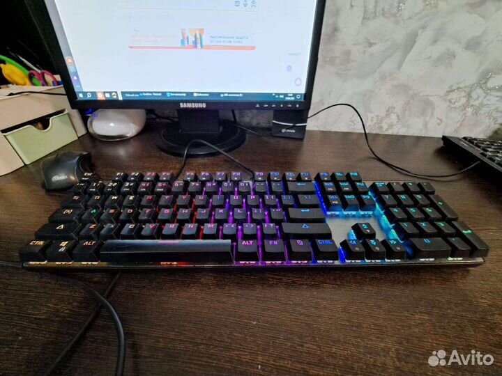 Игровая клавиатура с подсветкой