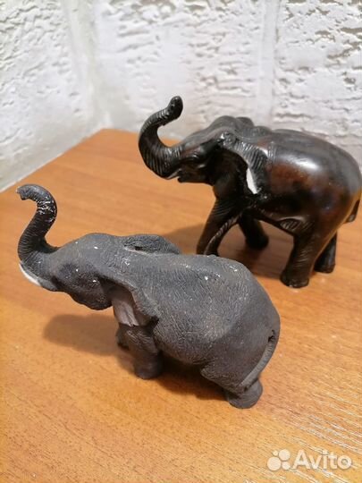 Фигурки и статуэтки