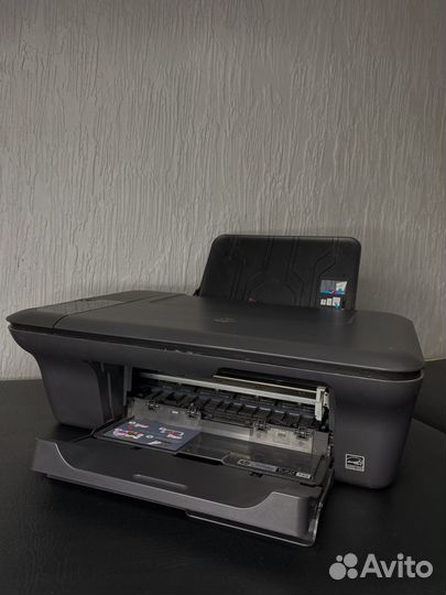 Принтер HP Deskjet 2050