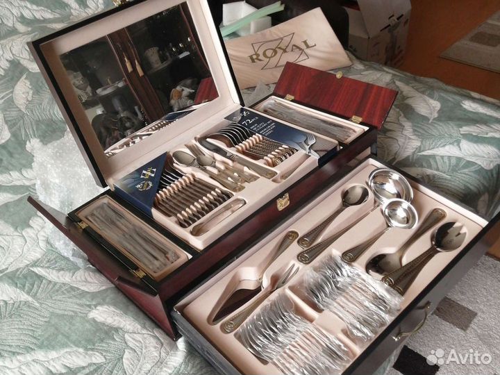 Набор столовых приборов новый
