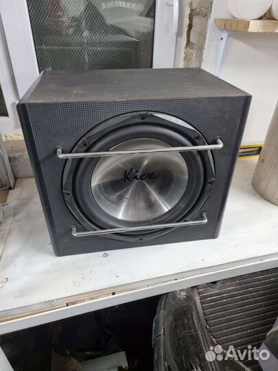 Активный сабвуфер в авто