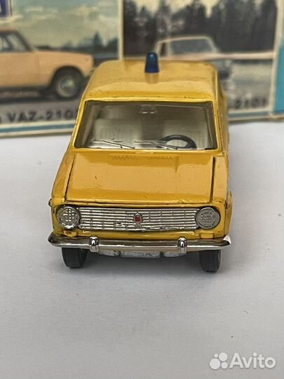 Модель 1/43 СССР Ваз 2101,гаи(капля),80г,без ми