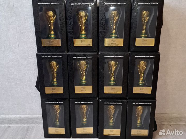 Кубок и стаканы Чемпионат мира по футболу 2018