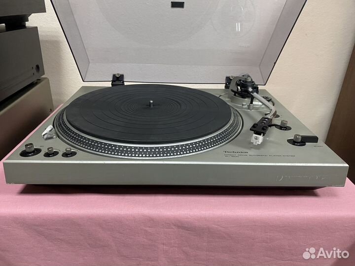 Проигрыватель винила Technics SL-1600 Япония