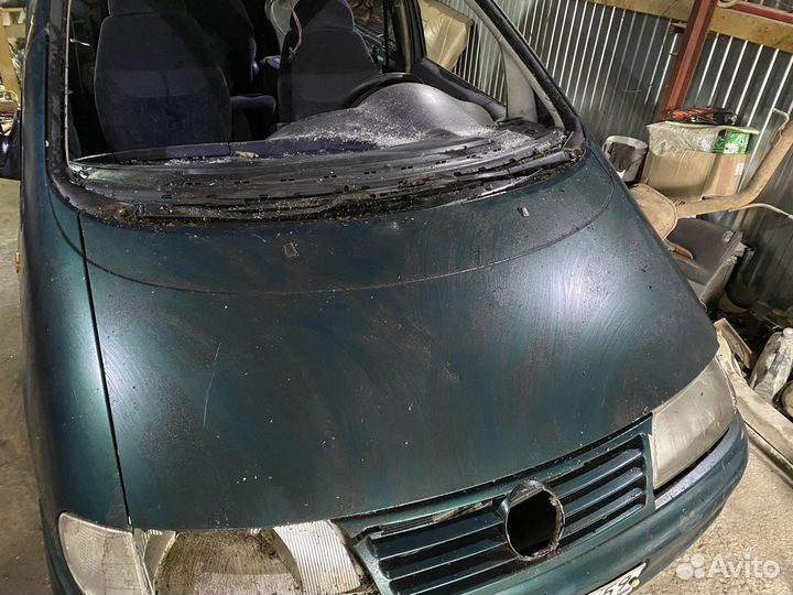 Капот Volkswagen Sharan 1996