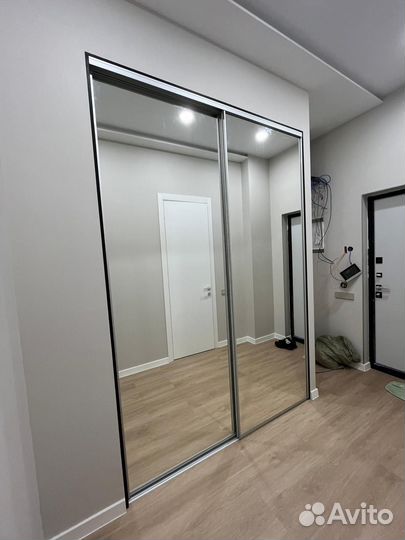 Двери купе для зонирования пространства