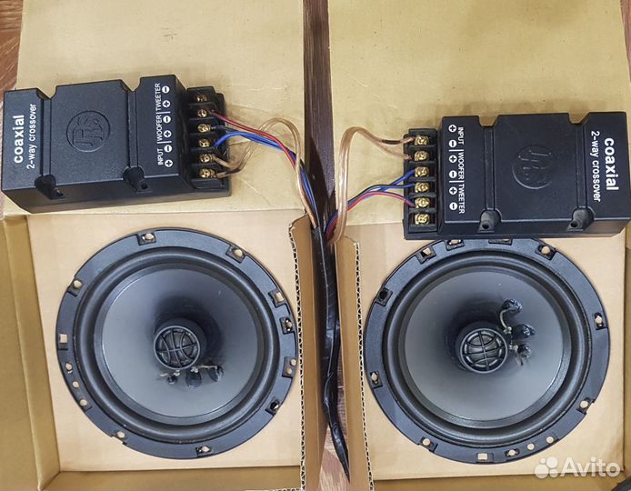 Комплект акустических колонок