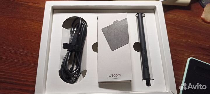 Графический планшет Wacom Intuos S