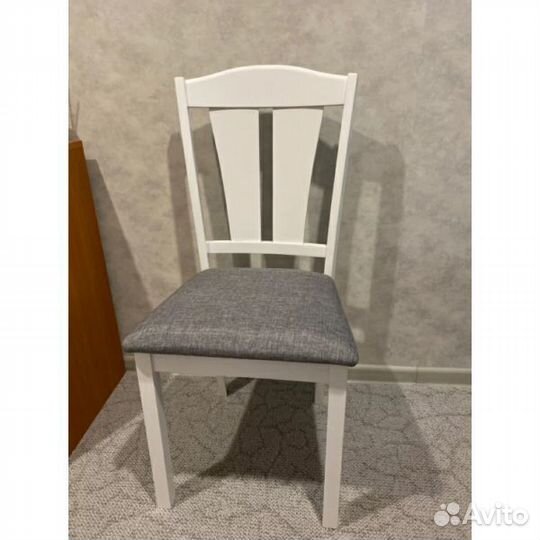 Деревянные стулья кухонные