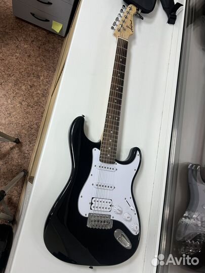 Электрогитара с комбиком