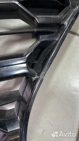 Решетка радиатора Hyundai Santa Fe 4 2018 OEM