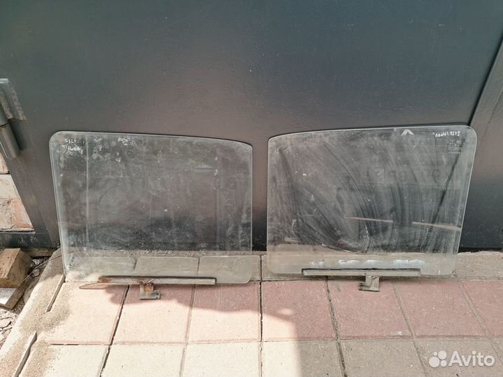 Стекло передней двери Нива 2121 Ваз
