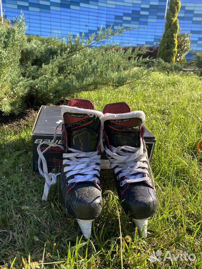 Хоккейные коньки bauer