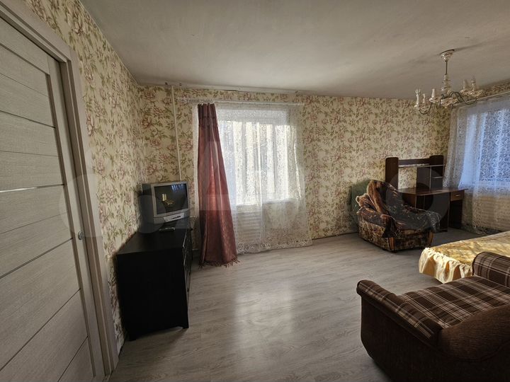 2-к. квартира, 45 м², 3/9 эт.