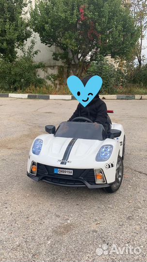 Детский электромобиль