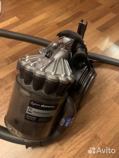 Пылесос Dyson dc23