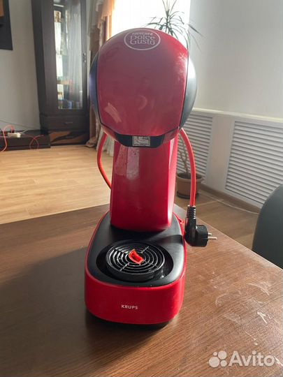 Кофеварка капсульная dolce gusto
