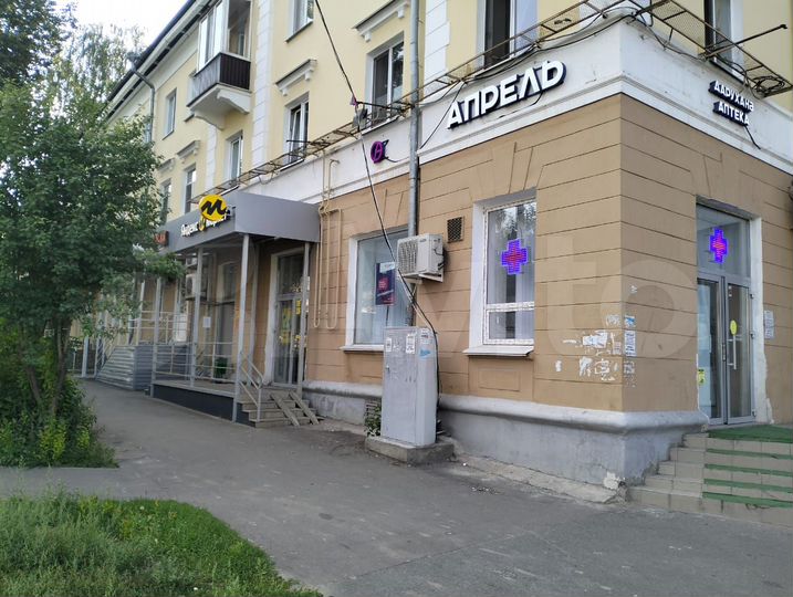 Помещение с арендаторами, 486.5 м²