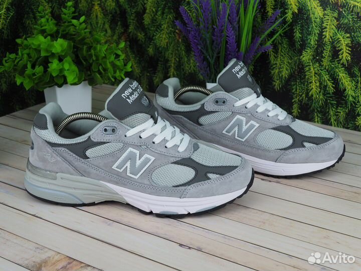 Скромный стиль. NEW balance 993