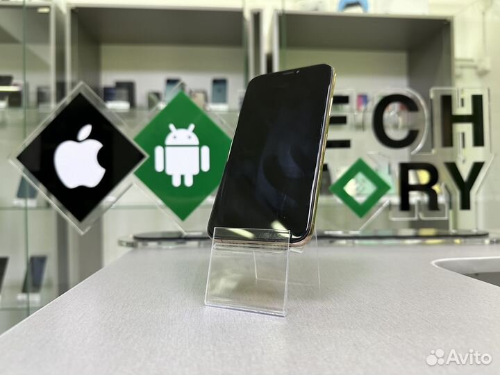 iPhone Xs, 64 ГБ
