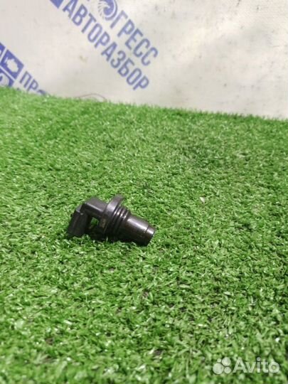 Датчик положения распредвала Nissan Teana J32