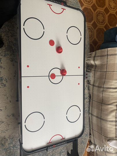 Настольный аэрохоккей