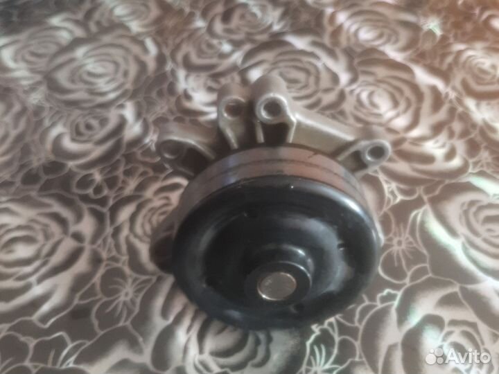 Toyota corolla 120помпа