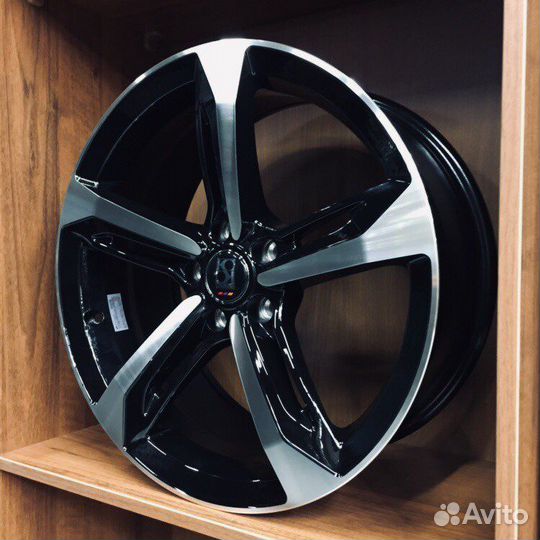 Диски R18 5x112 для Audi