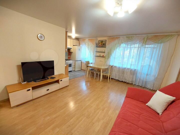 2-к. квартира, 43 м², 3/5 эт.